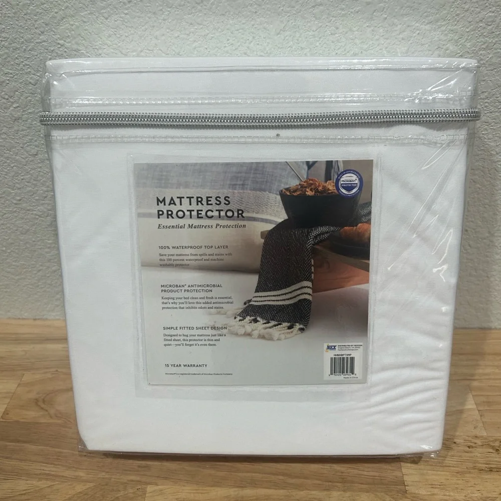 Harbor Home Mattress Top Protector Microban Treated Sz Twin XL NEW